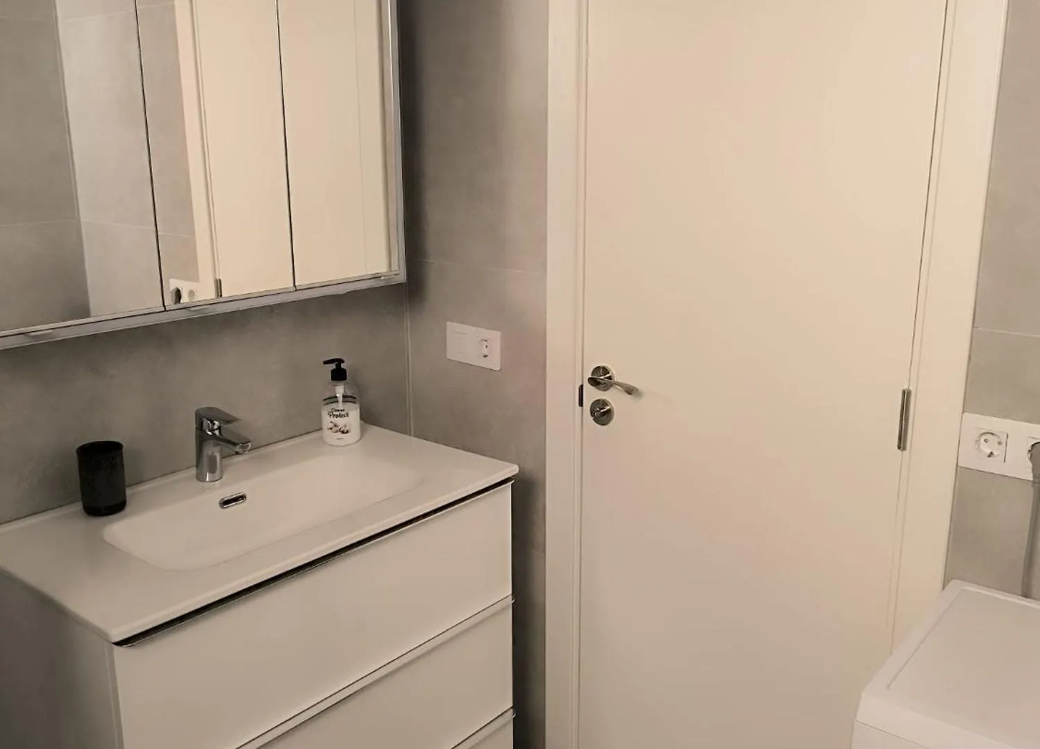 Ocean View 2Bedroom Apartment In Los Cristianos, Heated Pool, 3 Minutes To Beach Los Cristianos